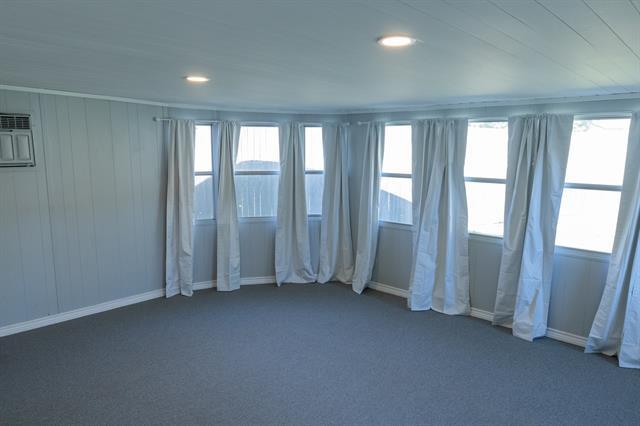 Foto del edificio - 6437 Dunstan Ln