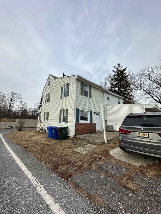 Foto del edificio - 1007 Lake Ave