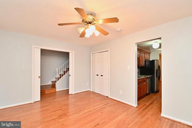 Foto del edificio - 4507 King Edward Ct