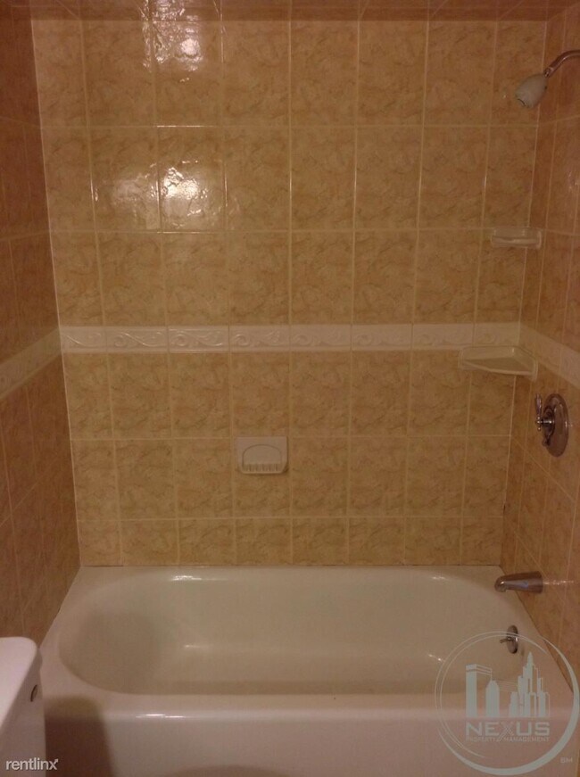 Foto del edificio - 2 br, 1 bath Condo - 1560 Douglas Avenue C32