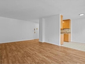 Building Photo - 3130 Irwin Ave