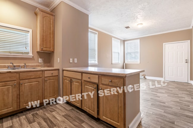 Photo - Spacious Pet-Friendly 3-Bedrooms Home in New Orleans