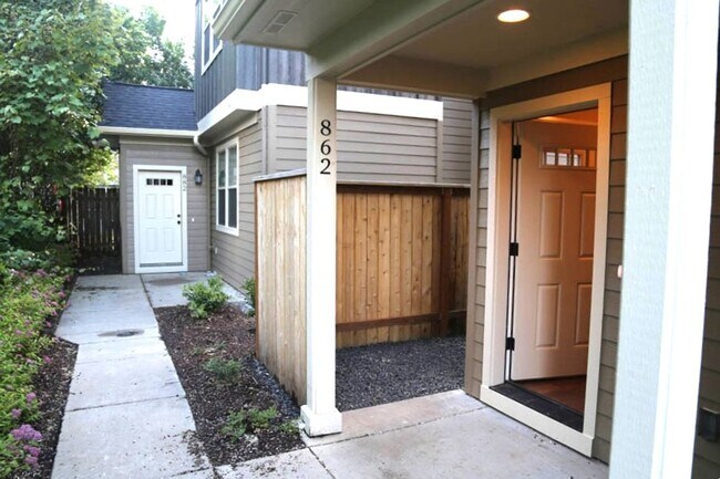 Foto del edificio - 4 Bed 4 bath Close to OSU