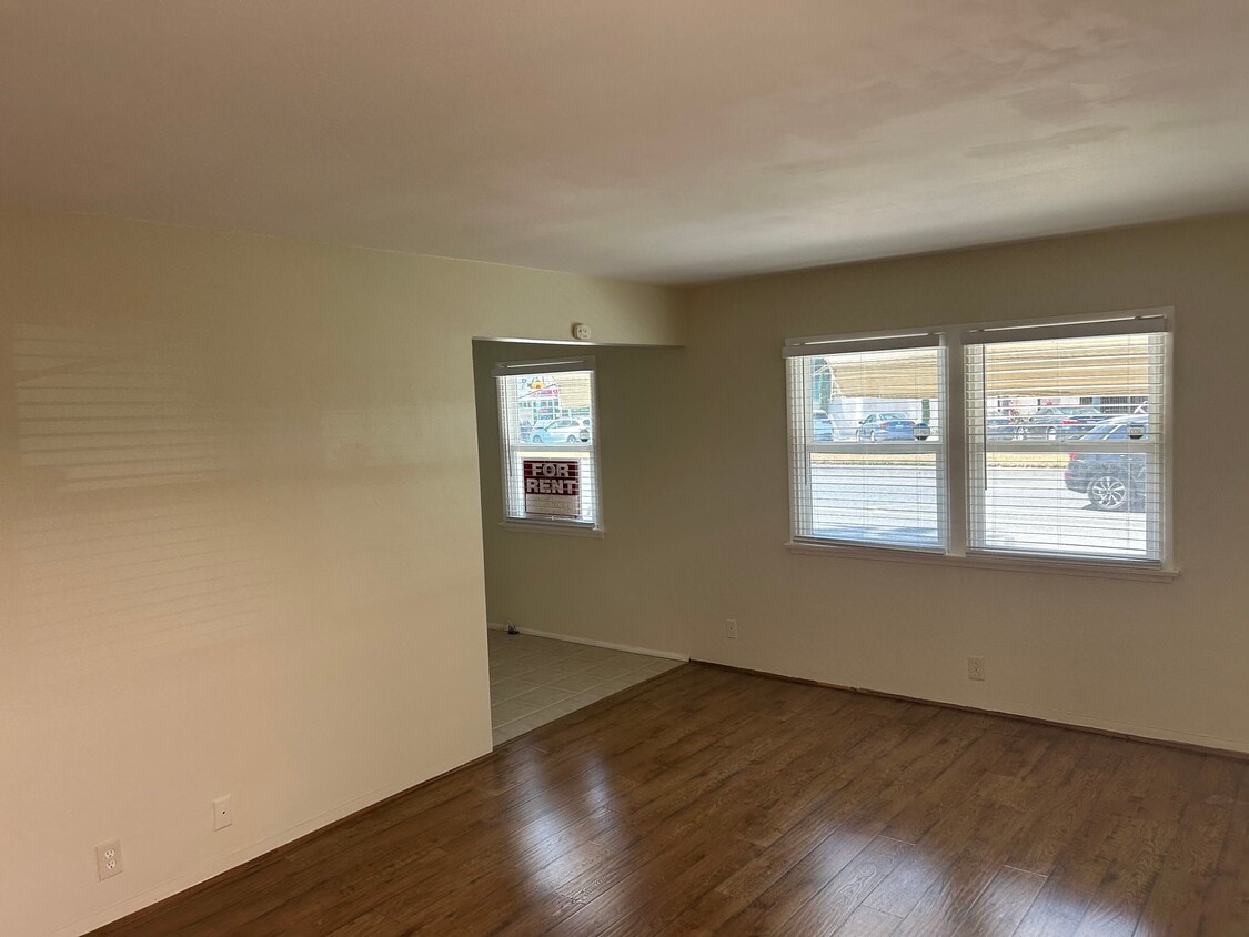 Photo - 4115 E Ocean Blvd (Long Beach, CA)