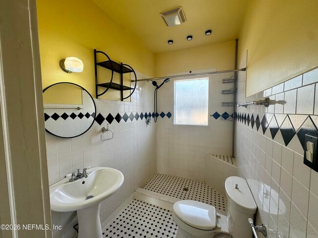 Foto del edificio - 1250 Dancy St