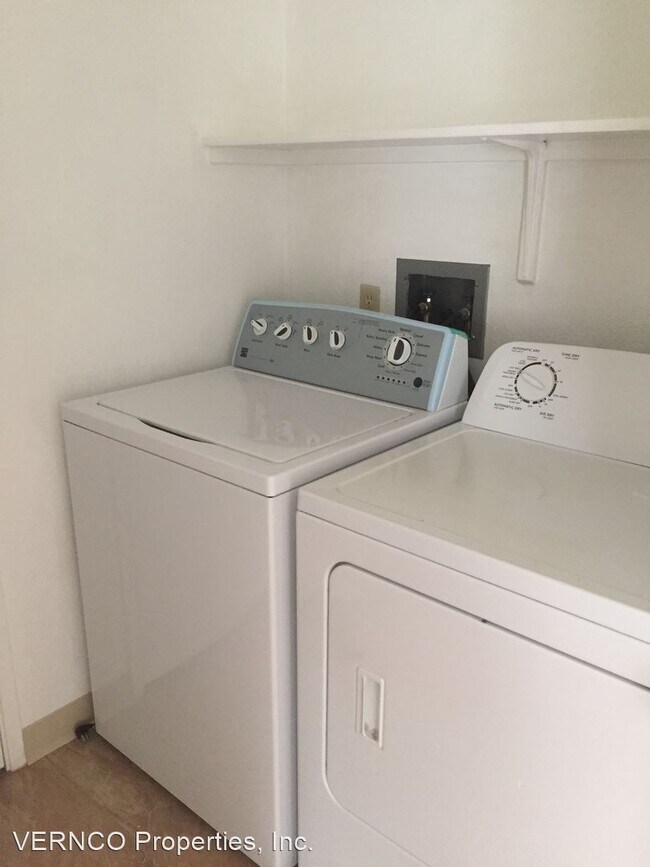 Foto del edificio - 2 br, 1 bath House - 94-424 Keaoopua St