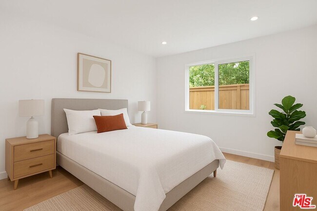 Foto del edificio - 3431 Edgehill Dr