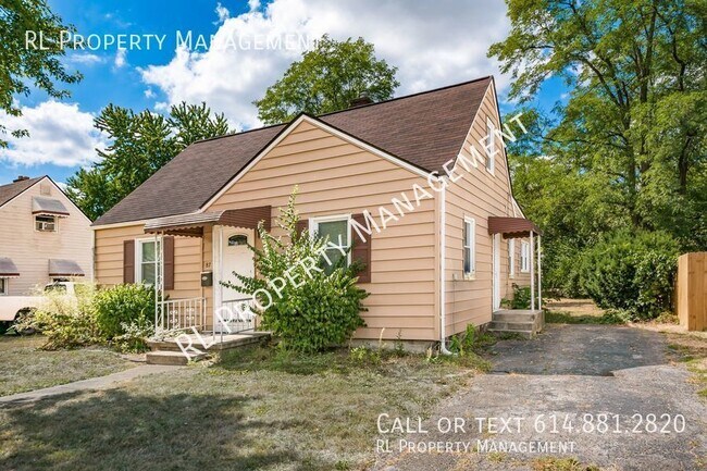 Building Photo - Spacious 3 bedroom 1.5 bathroom home in Br...