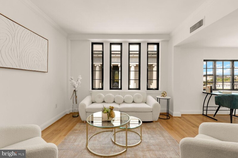 Foto principal - 1701 16th St NW