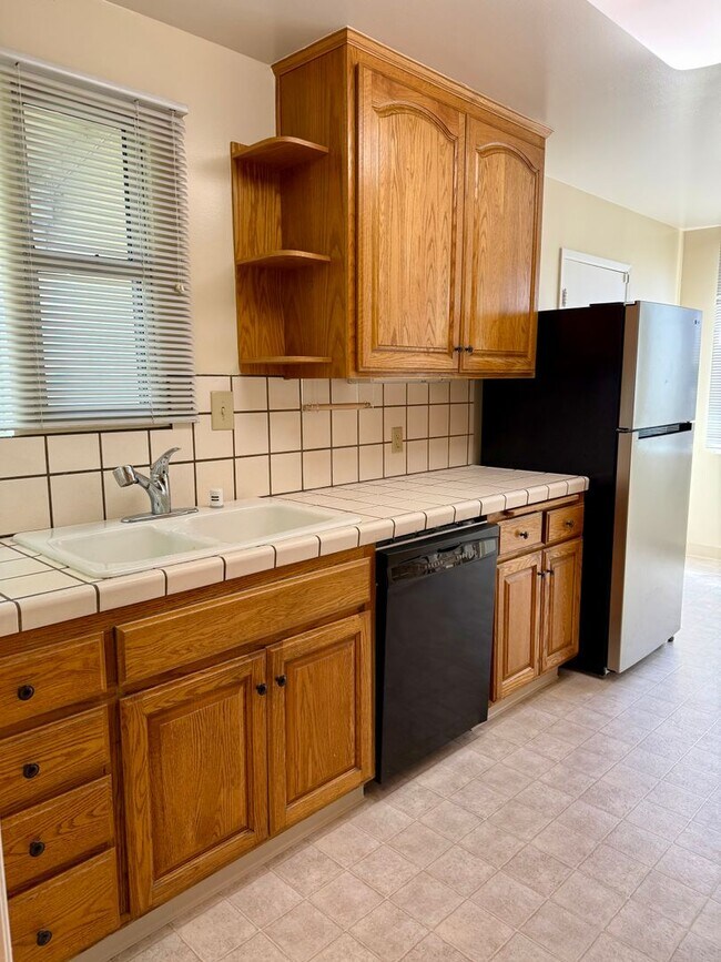 Building Photo - 3139 Baker Dr
