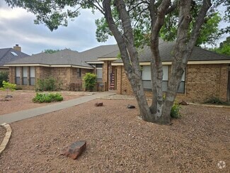 Building Photo - 4007 Lehigh Dr