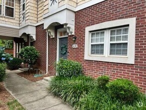 Building Photo - 3043 Uxbridge Woods Ct