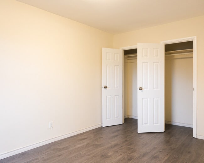 Building Photo - Montgomery Apartments