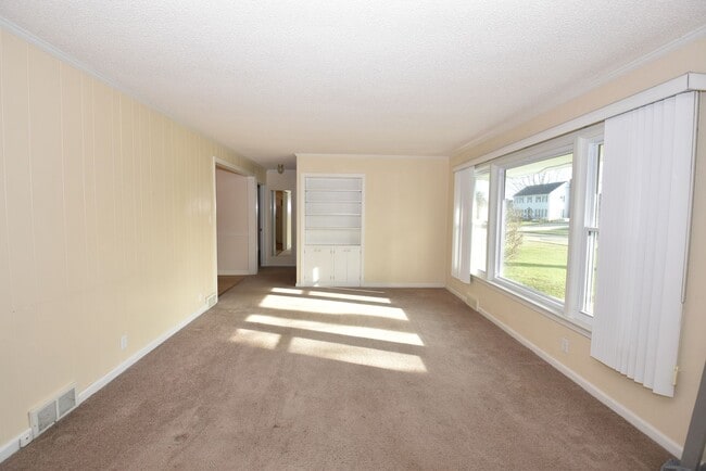 Building Photo - Great 3 bedroom Ranch in Elkhart