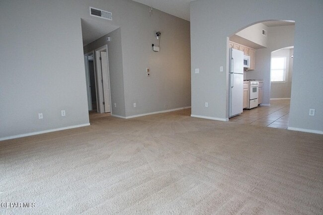 Building Photo - 807 Jaime St