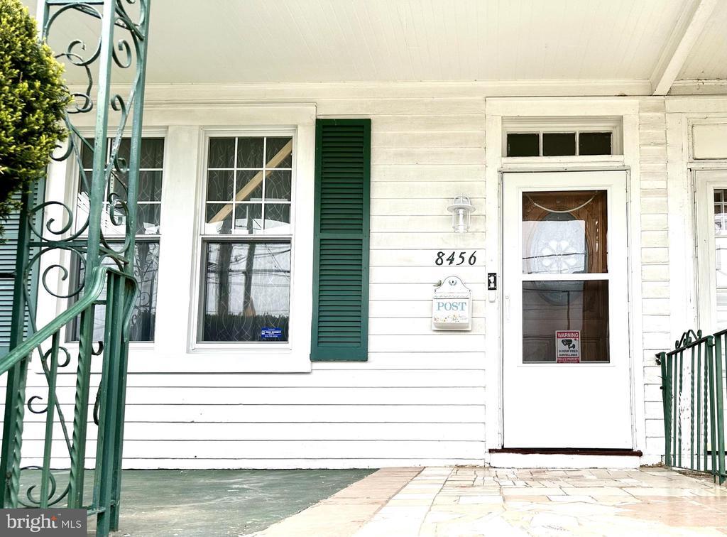 Foto principal - 8456 Frankford Ave