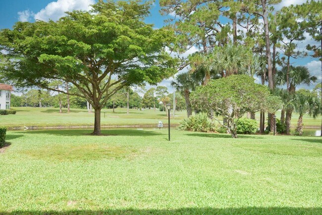 Foto del edificio - 1225 NW 21st St