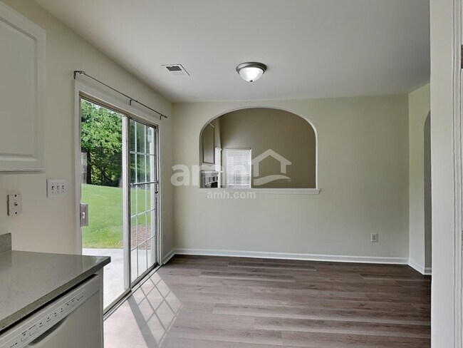 Building Photo - 9512 Chastain Walk Dr
