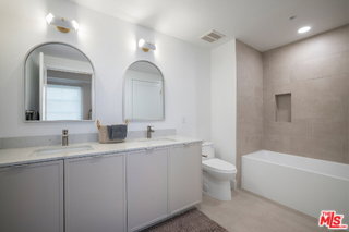 Foto del edificio - 1221 Myra Ave