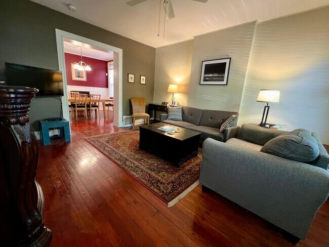 Foto del edificio - 4248 Botanical Ave