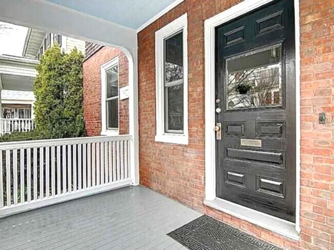 Foto del edificio - 84 Keene St