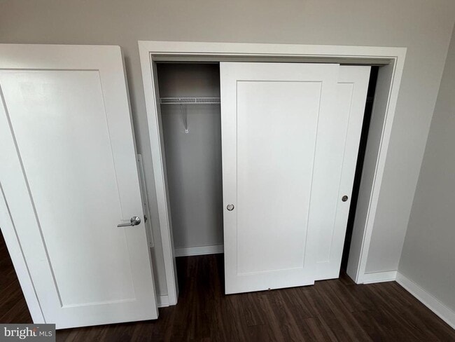 Building Photo - 989 S Buchanan St