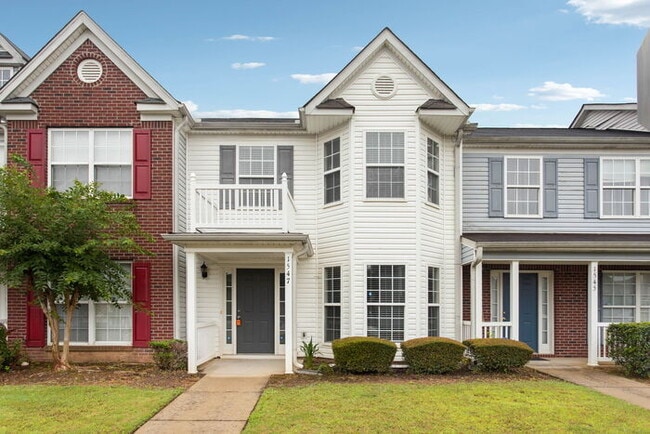 Building Photo - Exquisite Two-Story Haven: 1547 April Ln, ...