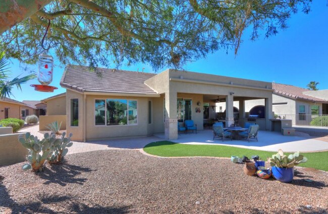 Building Photo - 4460 W Adobe Dr