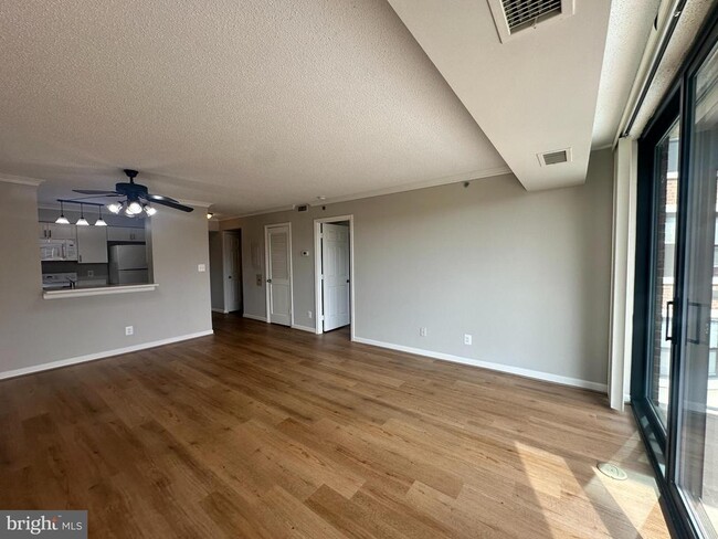 Building Photo - 1200 Braddock Pl