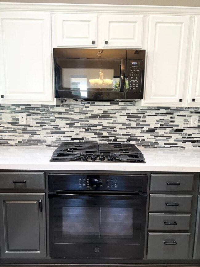 Building Photo - Gorgeous Sun City Lincoln Home