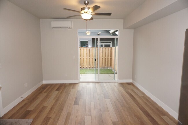 Foto del edificio - r1501nw30thavebg