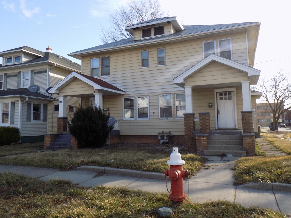4206 Caroline Ave, Toledo, OH 43612 Townhome Rentals in Toledo OH