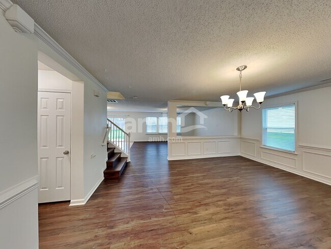 Foto del edificio - 2116 Maple Tree Ct