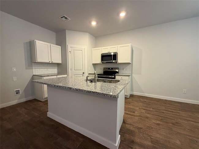 Foto del edificio - 17351 Lantana Loop