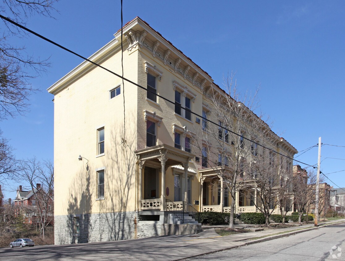 Primary Photo - Salutaris House