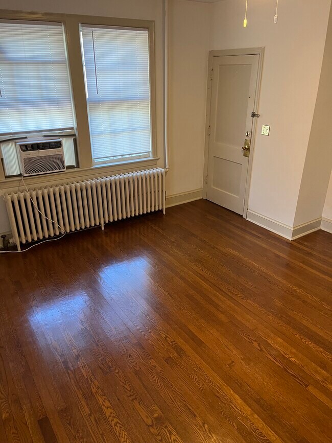 Living Room - 4836 Reservoir Rd NW
