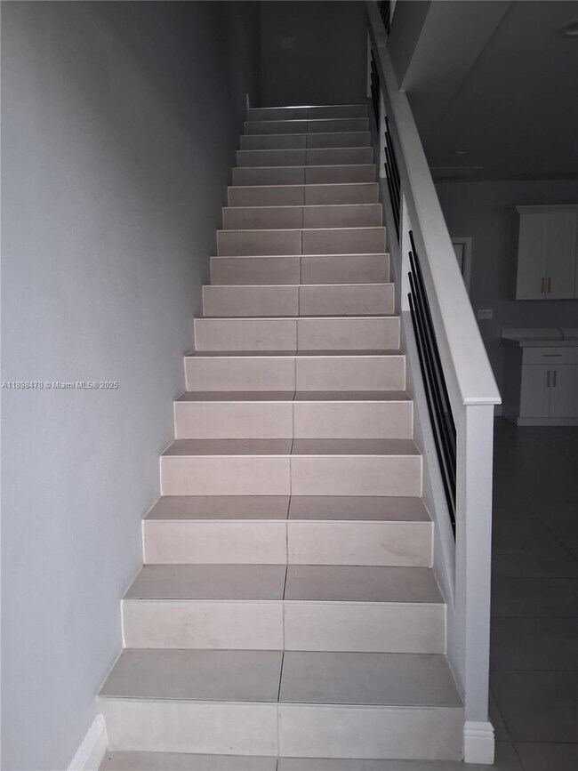 Foto del edificio - 488 NW 40th Ct