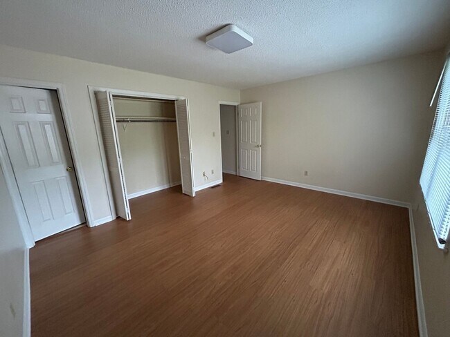 Foto del edificio - Convenient & Cozy 2BR Townhome Off Hwy 127