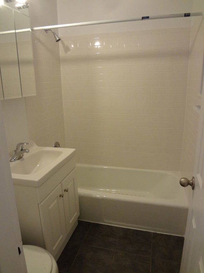 Foto del edificio - 247 W 26th St