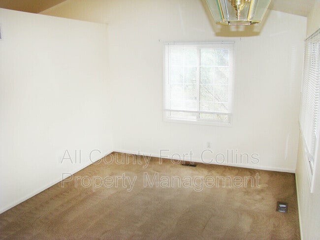 Building Photo - 1406 Ptarmigan Ct