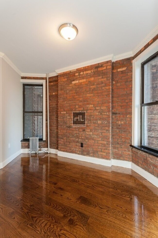 Foto del edificio - W 103RD ST.