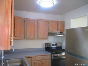 Building Photo - 1 Walter Ave