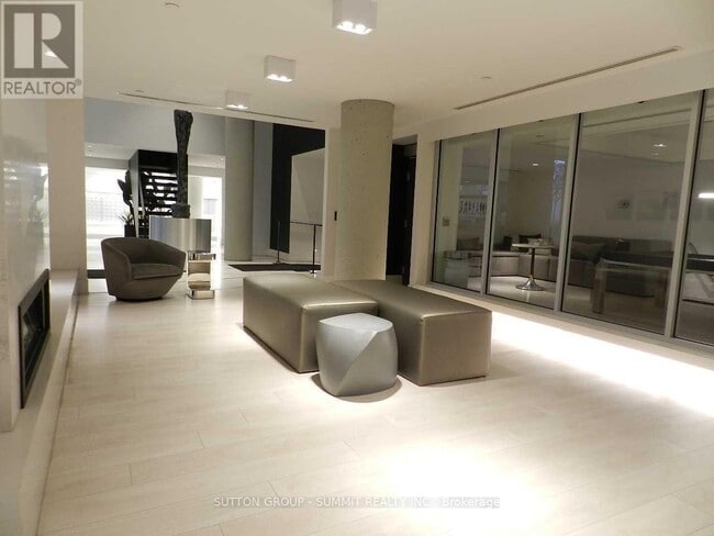 Photo du bâtiment - 2908 Hwy 7