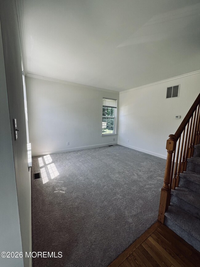 Building Photo - 18 Dayna Ct