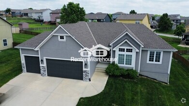 Building Photo - 1202 Ridge Tree Ln