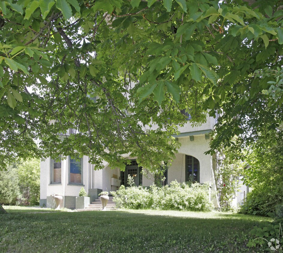 Foto del edificio - 49 S 1200 E