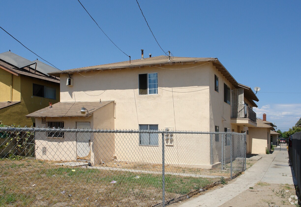 Building Photo - 330 Cuesta Del Mar Dr