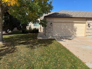 Building Photo - 4403 Songglen Cir