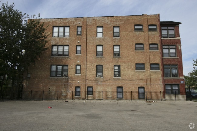 Building Photo - 3745 W Douglas Blvd
