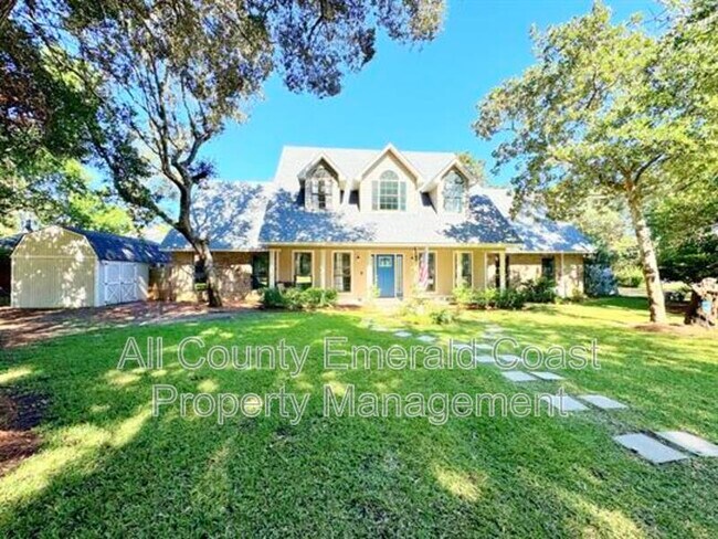 Foto del edificio - 805 Harbor Ln